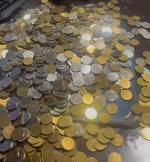 حدود‌ ۲۳۰۰ عدد سکه دینار عراق