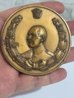 مدال دو و راه پیمایی رضاشاه با وزن ۲۴۰ گرم